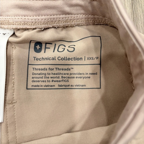 Figs jogger pant - Picture 4 of 4